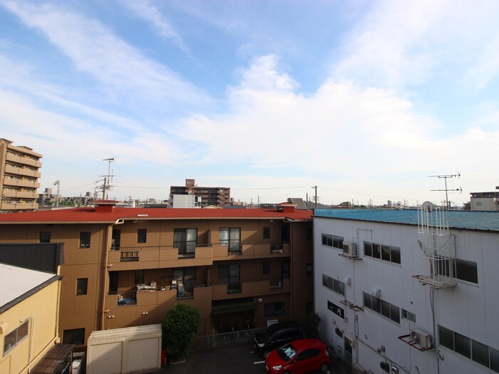 物件内観写真22　(室内からの展望)