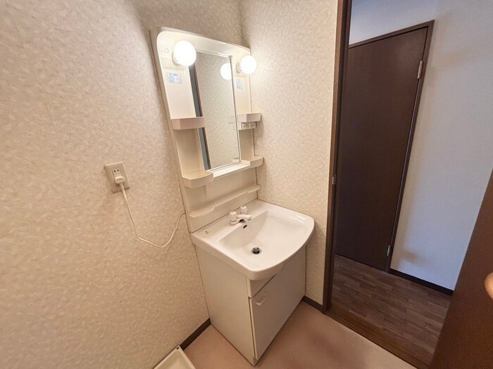 物件内観写真11　(洗面)