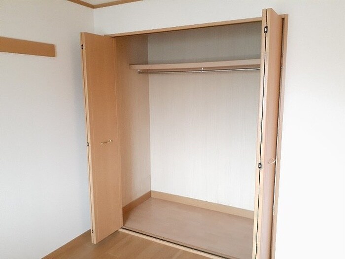 物件内観写真10　(収納)
