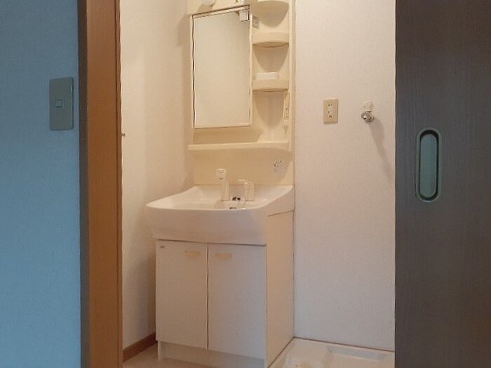 物件内観写真12　(洗面)