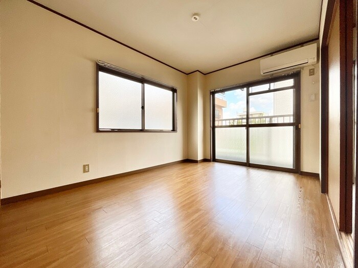 物件内観写真10　(居室)