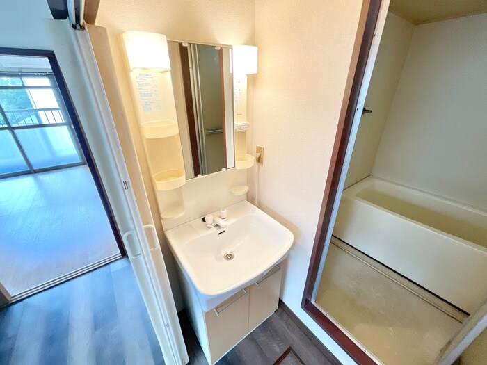 物件内観写真15　(洗面)