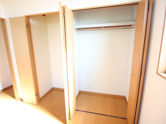 物件内観写真15　(収納)