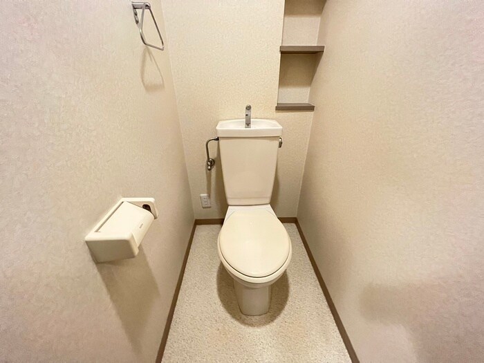 物件内観写真14　(トイレ)