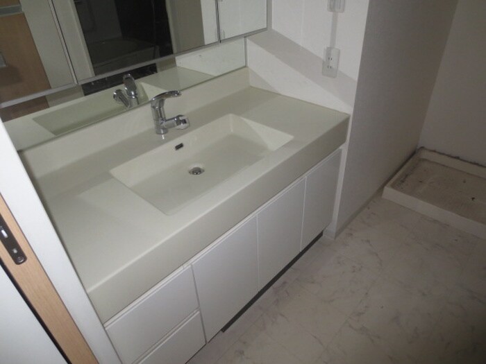 物件内観写真14　(洗面)