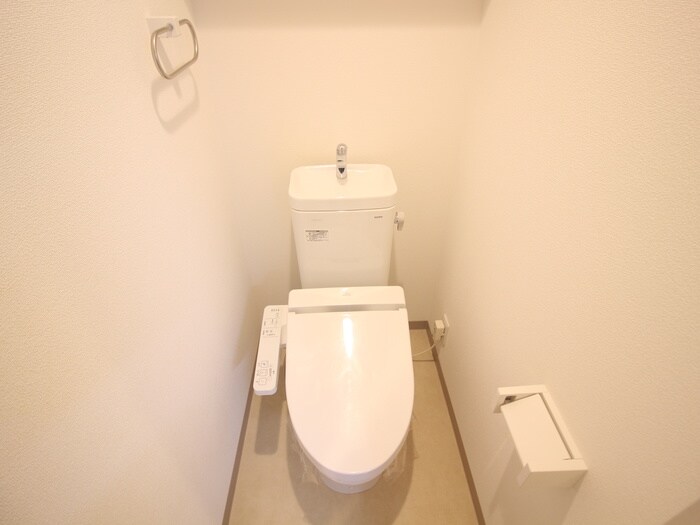 物件内観写真11　(トイレ)