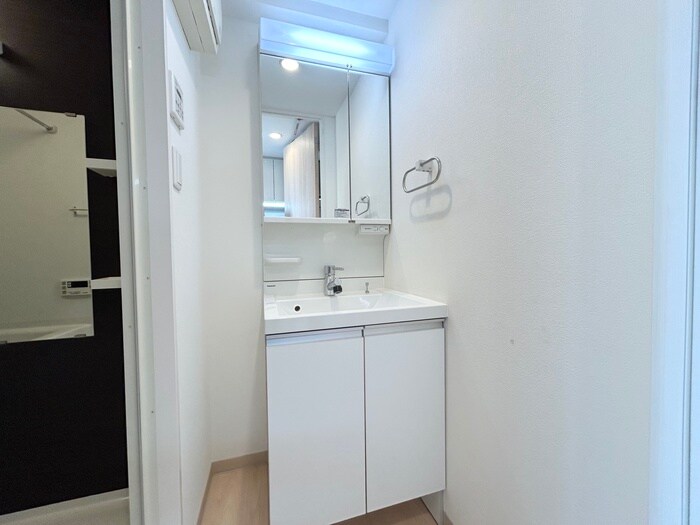 物件内観写真12　(洗面)