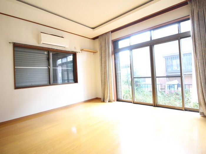 物件内観写真6　(居室)