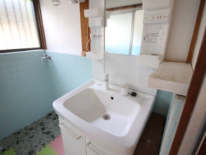 物件内観写真9　(洗面)