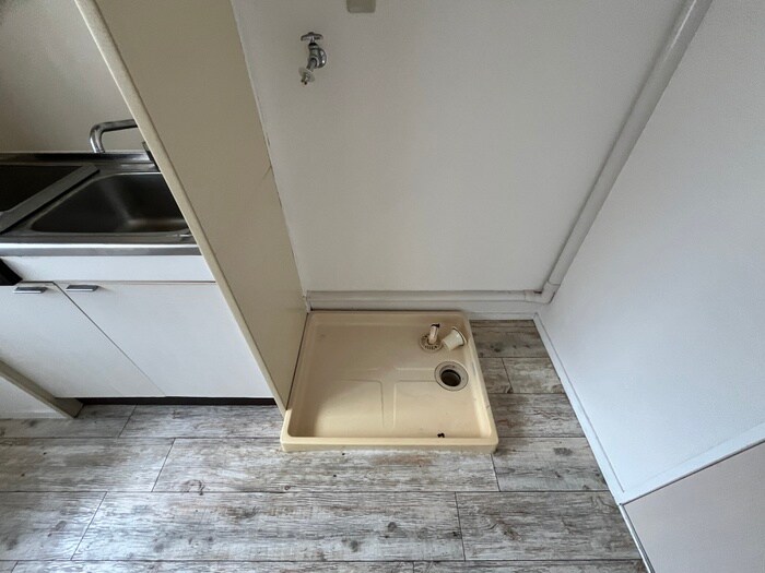 物件内観写真17　(洗濯機置場)