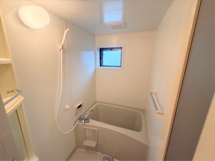 物件内観写真8　(バス／シャワールーム等)
