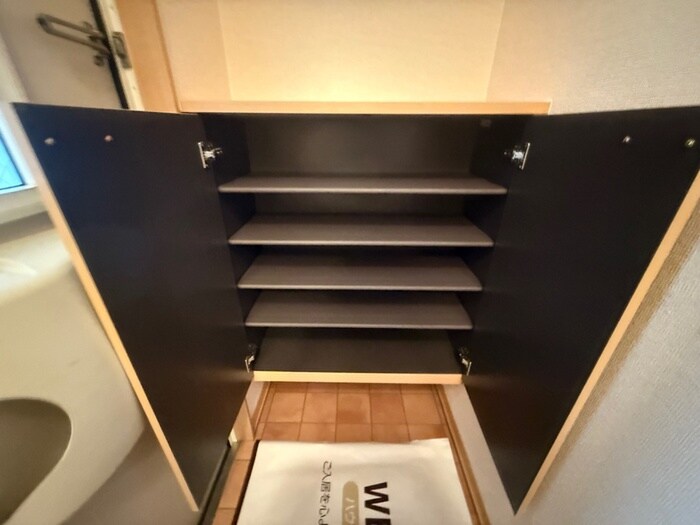物件内観写真13　(靴箱)