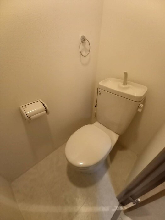 物件内観写真12　(トイレ)