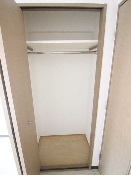 物件内観写真13　(収納)