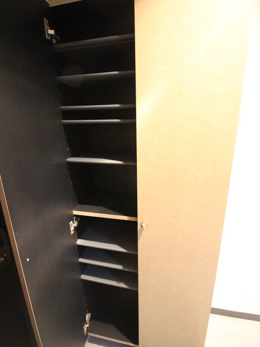 物件内観写真18　(靴箱)
