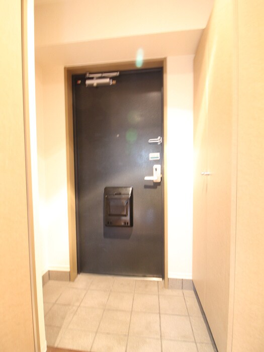 物件内観写真19　(玄関)
