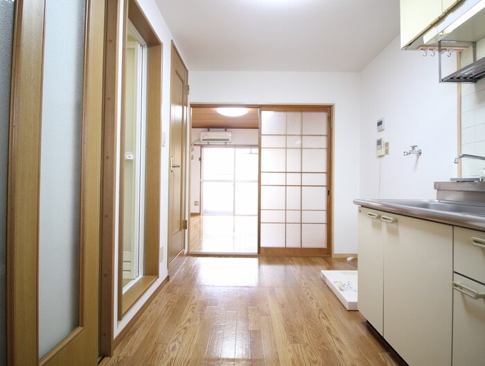 物件内観写真15　(廊下)