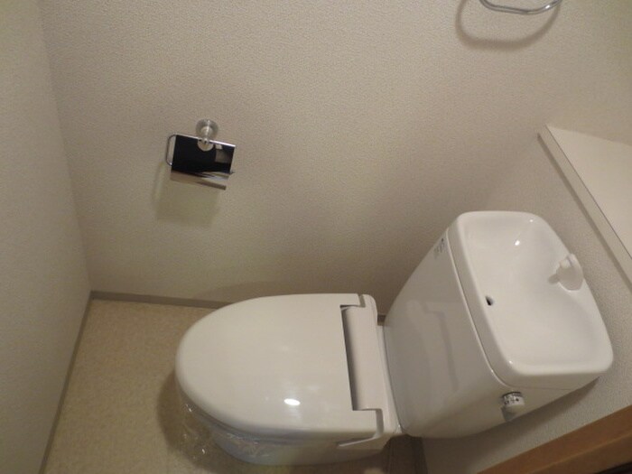 物件内観写真10　(トイレ)