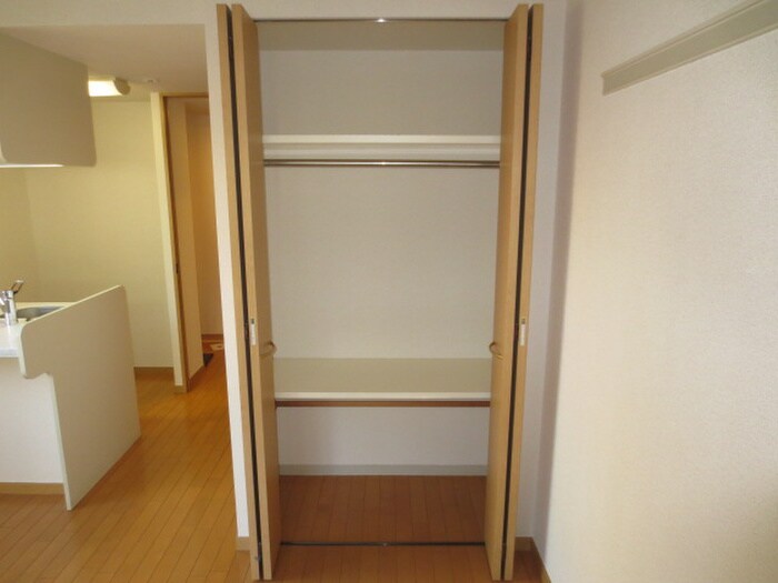 物件内観写真11　(収納)