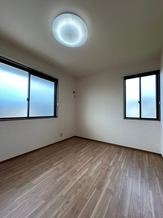 物件内観写真9　(居室)