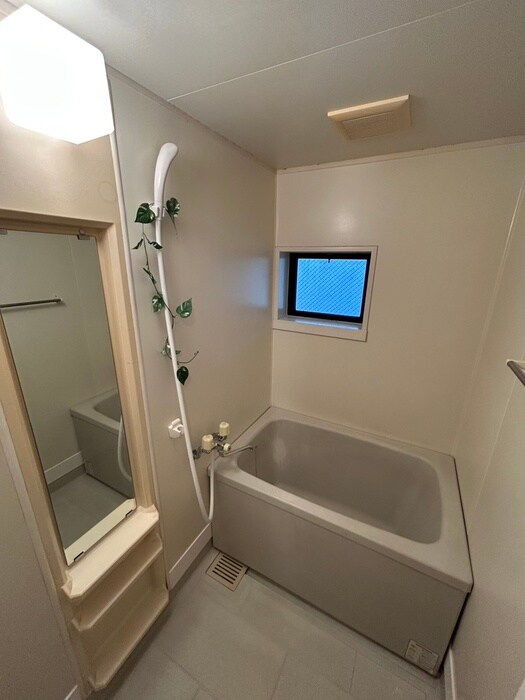 物件内観写真12　(バス／シャワールーム等)
