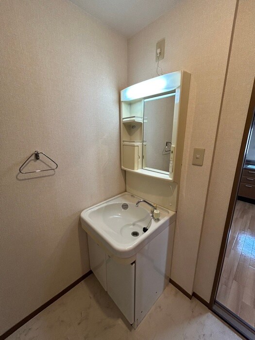 物件内観写真15　(洗面)