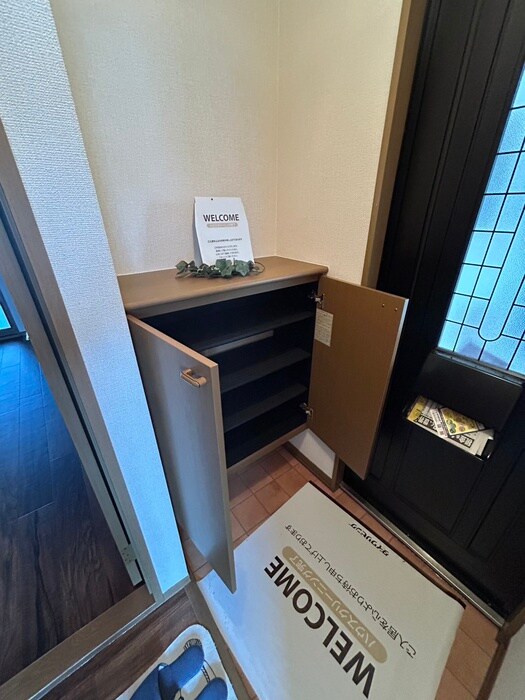 物件内観写真22　(玄関)