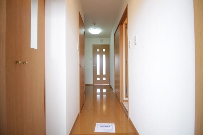 物件内観写真7　(廊下)