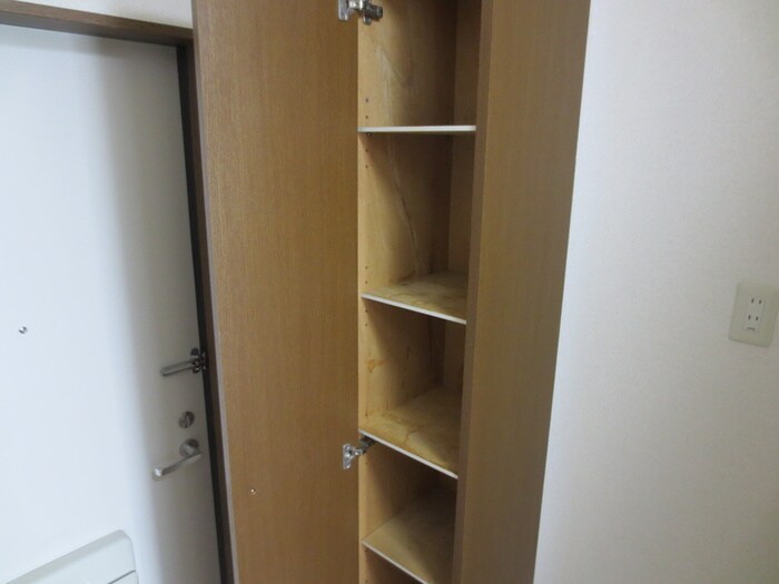 物件内観写真15　(靴箱)