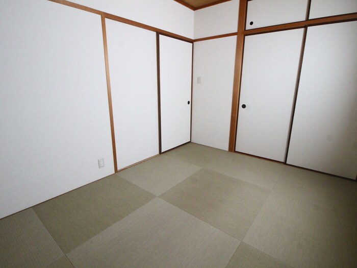 物件内観写真19　(居室)