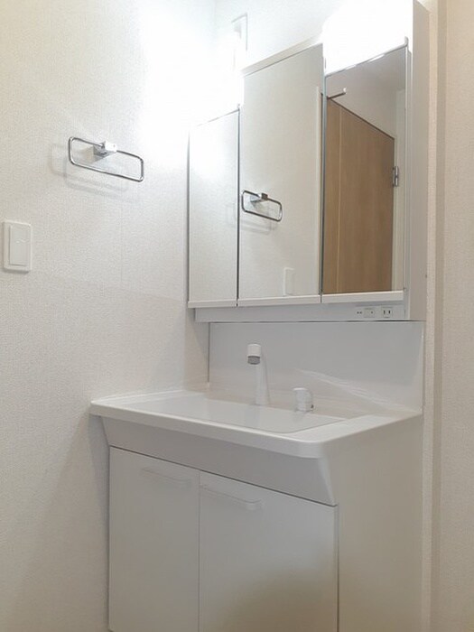 物件内観写真10　(洗面)