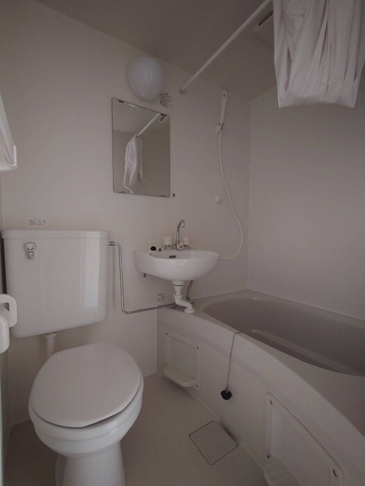 物件内観写真13　(バス／シャワールーム等)