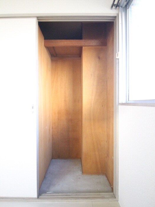 物件内観写真18　(収納)