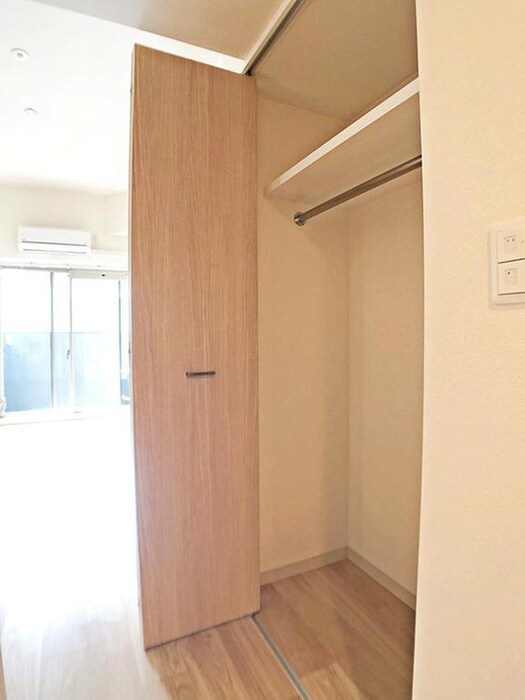 物件内観写真5　(収納)