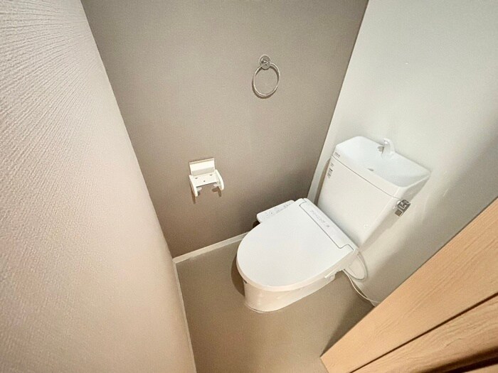 物件内観写真15　(トイレ)