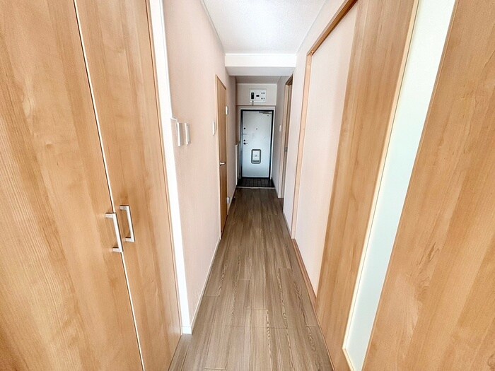 物件内観写真18　(廊下)