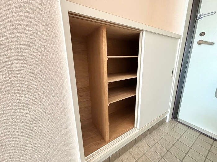 物件内観写真19　(靴箱)