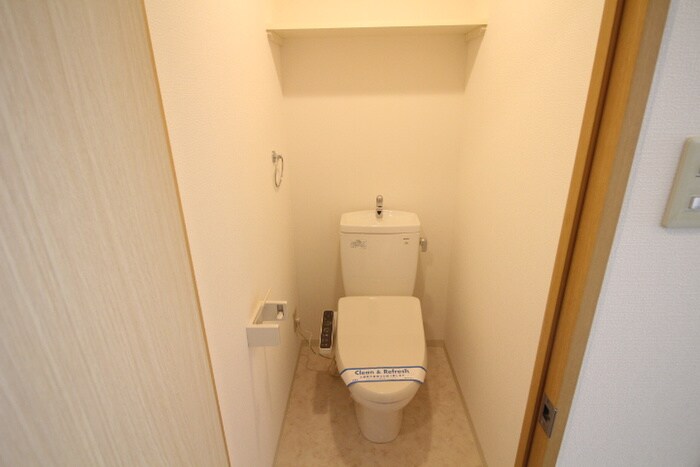 物件内観写真9　(トイレ)