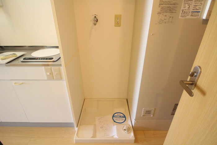 物件内観写真10　(洗濯機置場)