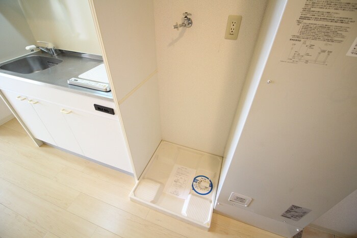 物件内観写真11　(洗濯機置場)