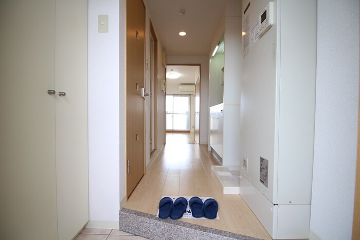 物件内観写真17　(廊下)