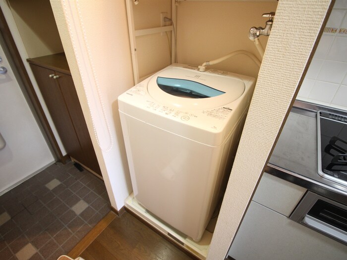 物件内観写真13　(洗濯機置場)