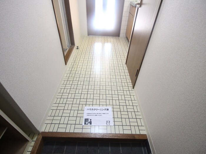 物件内観写真18　(廊下)