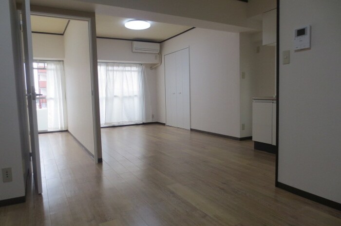 物件内観写真12　(居室)