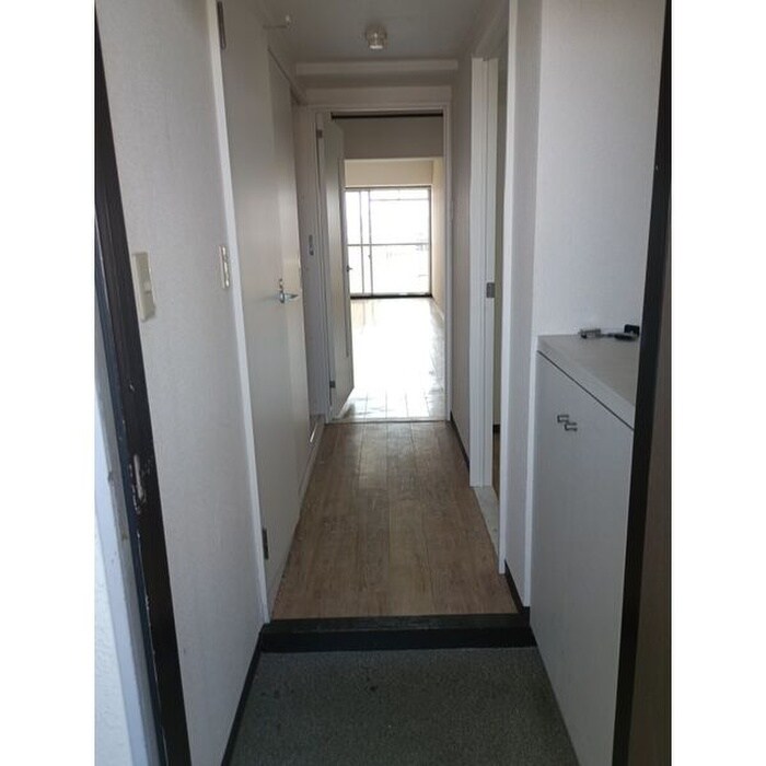 物件内観写真15　(廊下)