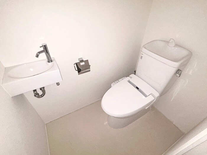 物件内観写真15　(トイレ)