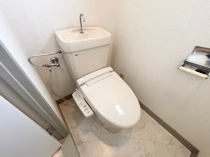 物件内観写真11　(トイレ)