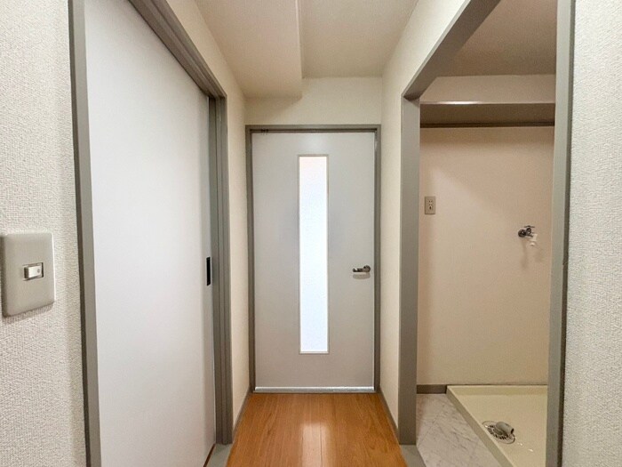 物件内観写真19　(廊下)