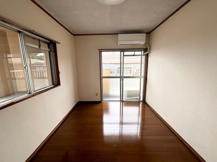 マンション武峰の居室