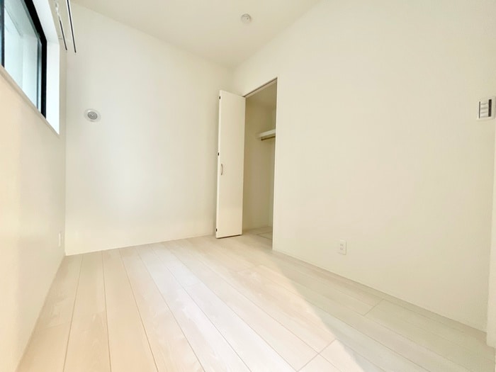 物件内観写真9　(居室)